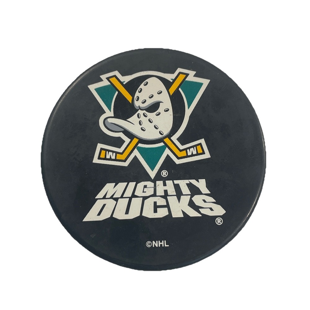 Vintage ANAHEIM MIGHTY DUCKS 1990s Inglasco Official NHL Hockey Puck Collectible